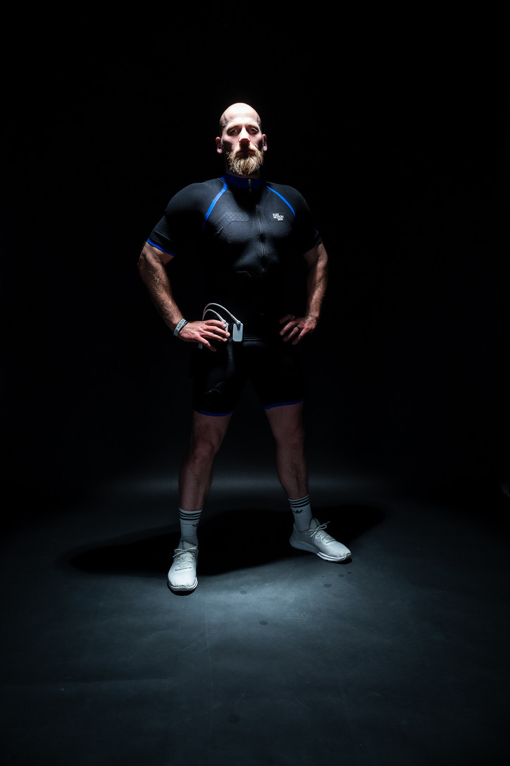 Dennis Kolwey beim Krafttraining